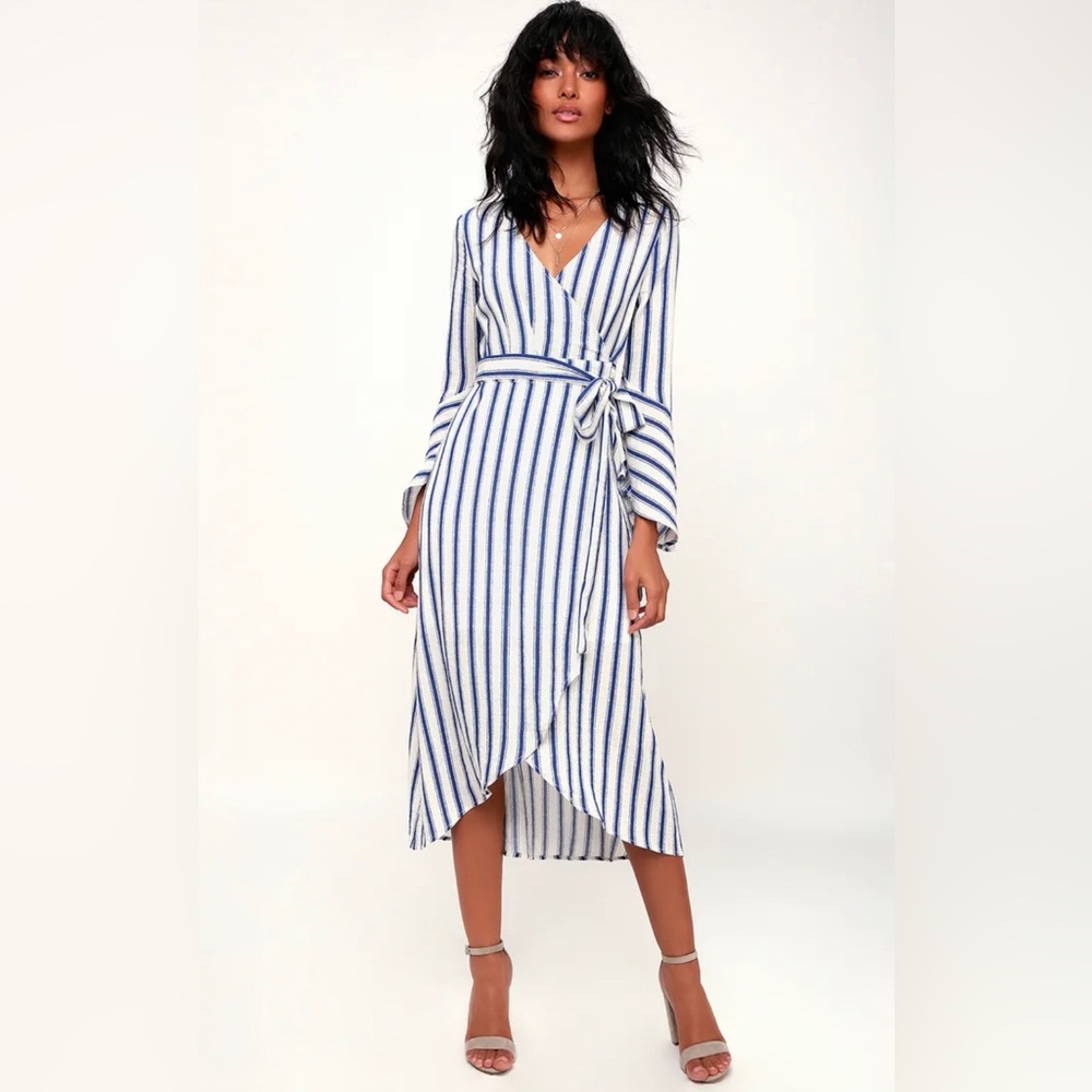 Lulus- Moon River - Stripe Flared Sleeve Wrap Dress